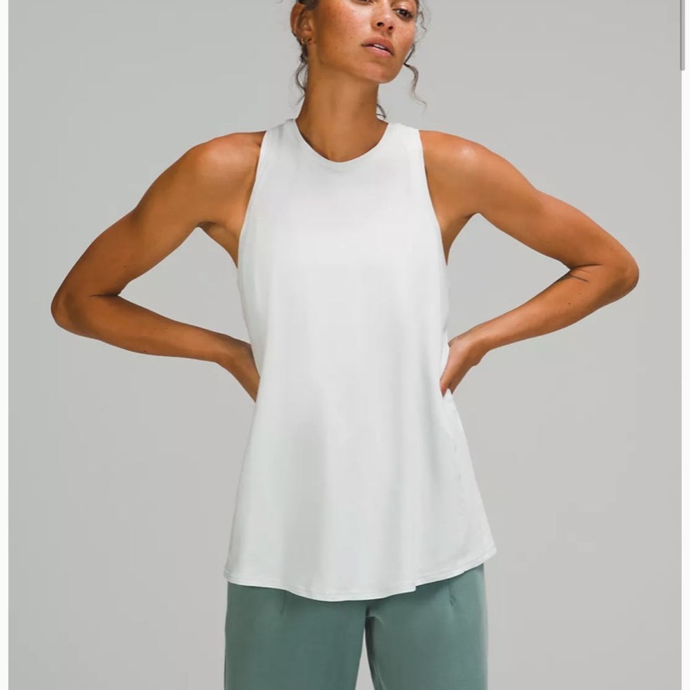 3 Lululemon All Tied Up Tank Sz 6